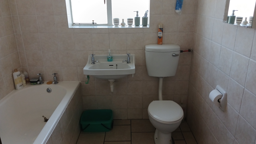 To Let 2 Bedroom Property for Rent in Newton Park Eastern Cape